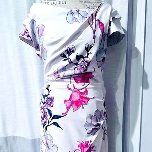 Lovely dress. Perfect for work, parties church. Very elegant